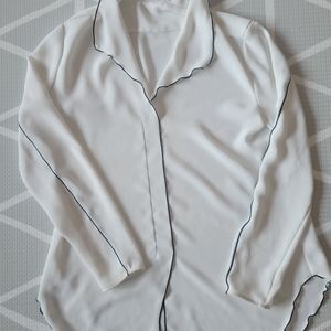 Babaton Blouse W/ Contrast Detail
